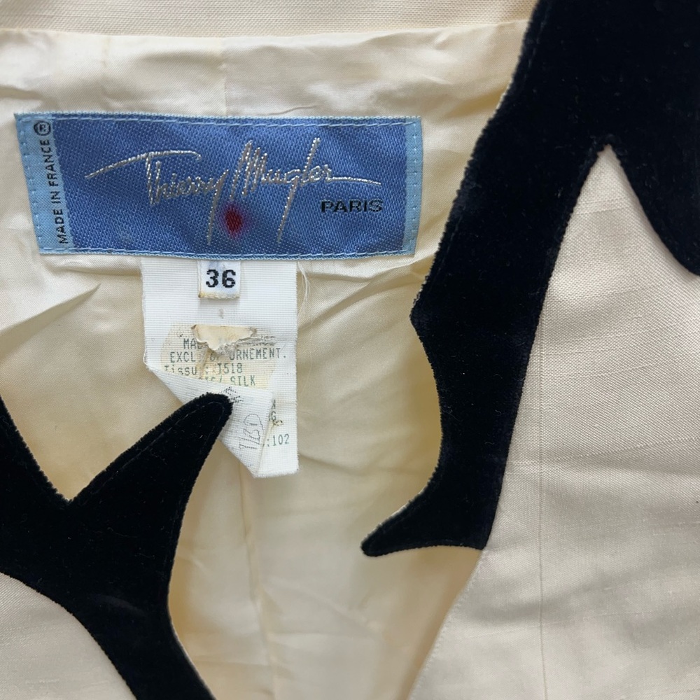 Thierry Mugler Vintage 1998 Off-White Peplum Blazer - Picture 4 of 5